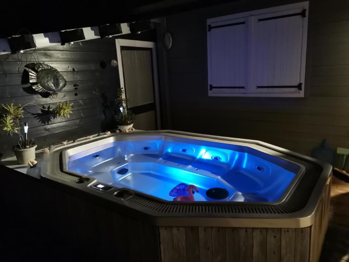 Bungalow La Perle - Jacuzzi - Piscine Saint-Francois  Esterno foto